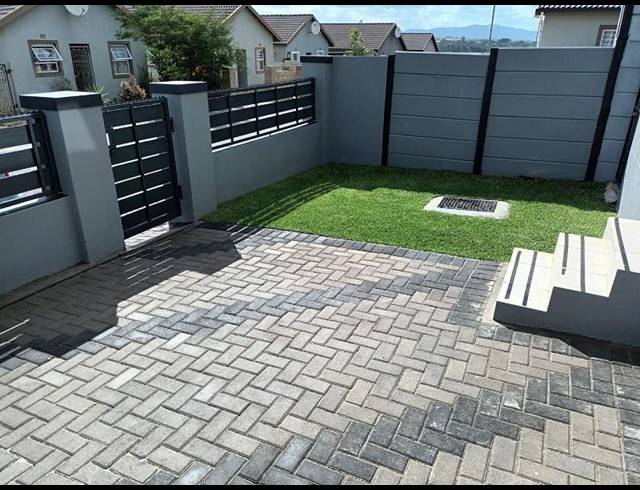 2 BEDROOM HOUSE FOR SALE IN GROENHEUWEL